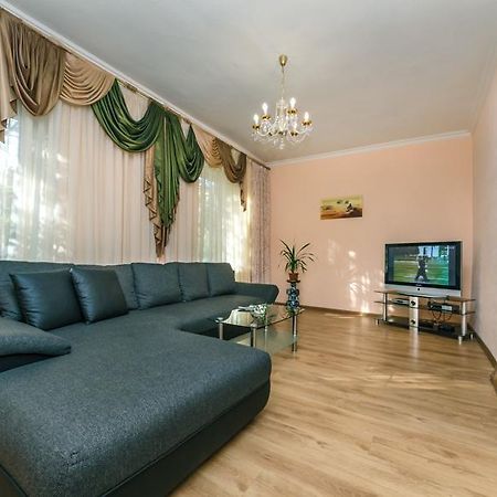Two Bedroom Apartment On Liuteranska Street Киев Экстерьер фото
